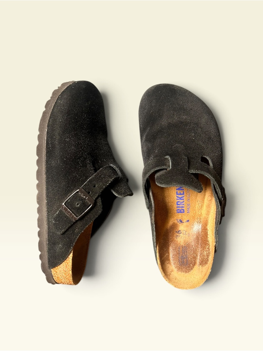 Birkenstock Sandals Size 36
Medium/Narrow